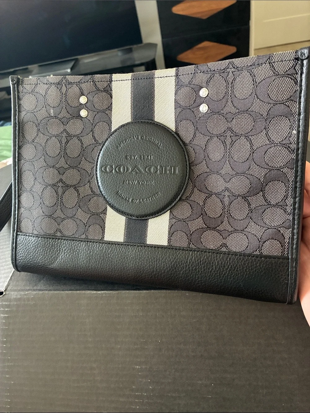 Coach Dempsey Carryall 4113 Signature Jacquard Black/Gray/White with Strap